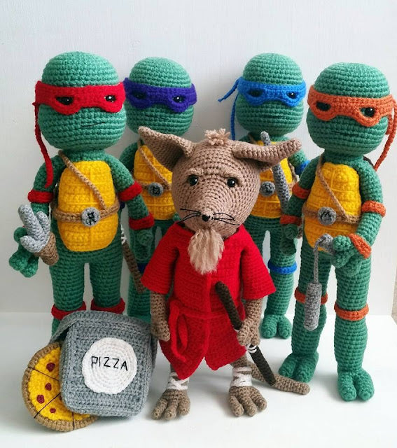 Hero Turtle Squad & Wise Mentor Amigurumi Set 🍕🐢🐭